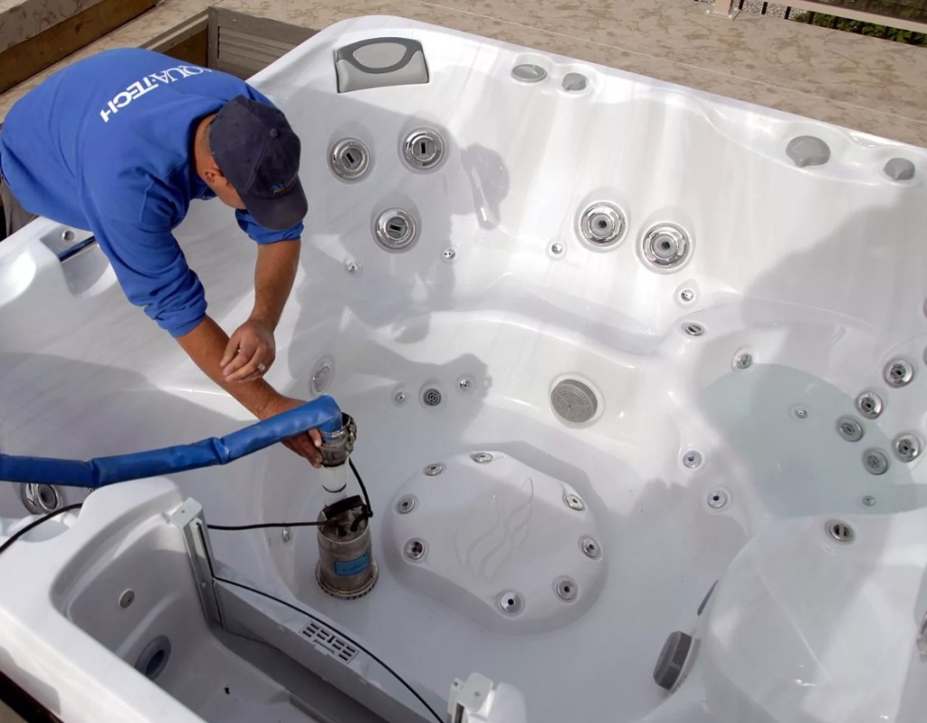 123.jpg обслуживание фильтра спа бассейна