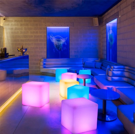 Светильник Куб 20 с питанием от АКБ, RGB