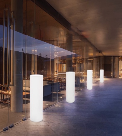 Светильник Цилиндр 40х80 питание от 220, RGB